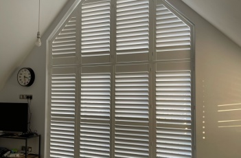 Shaped shutters are designed to accommodate windows of various sizes and shapes, including angled, arched, round, or triangular. Choose from a diverse selection of colours to perfectly align with your individual style preferences.